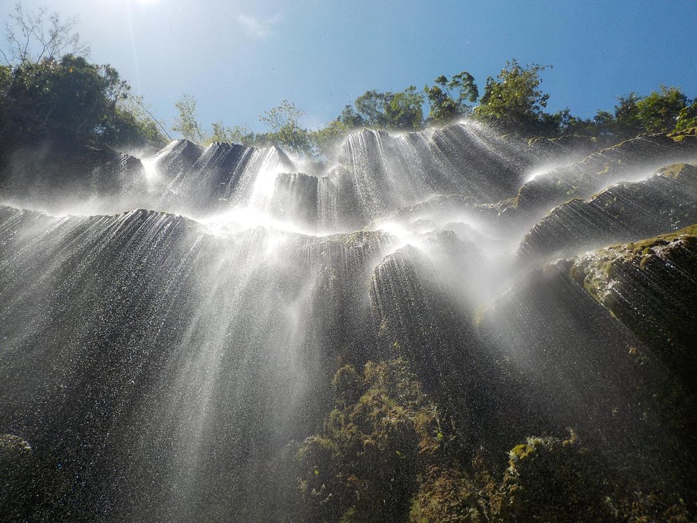 Tumalog Falls